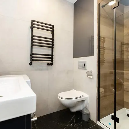Cozy Jana Kazimierza Апартаменты *